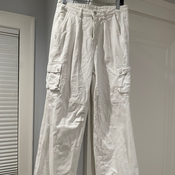 Princess Polly White Cargo Jean - Picture 1 of 3